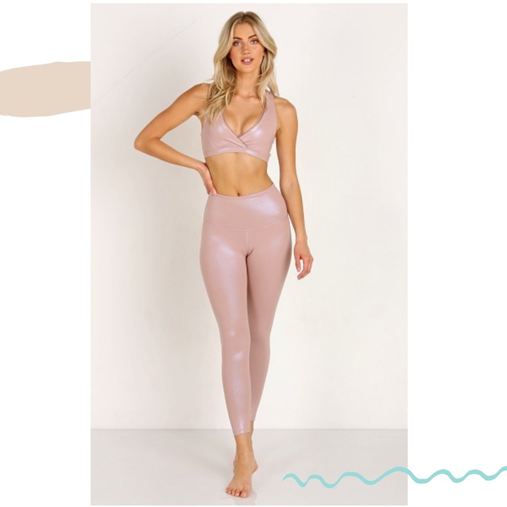 Beyond Yoga Pearlized Legging + Bra Brazen Blush S